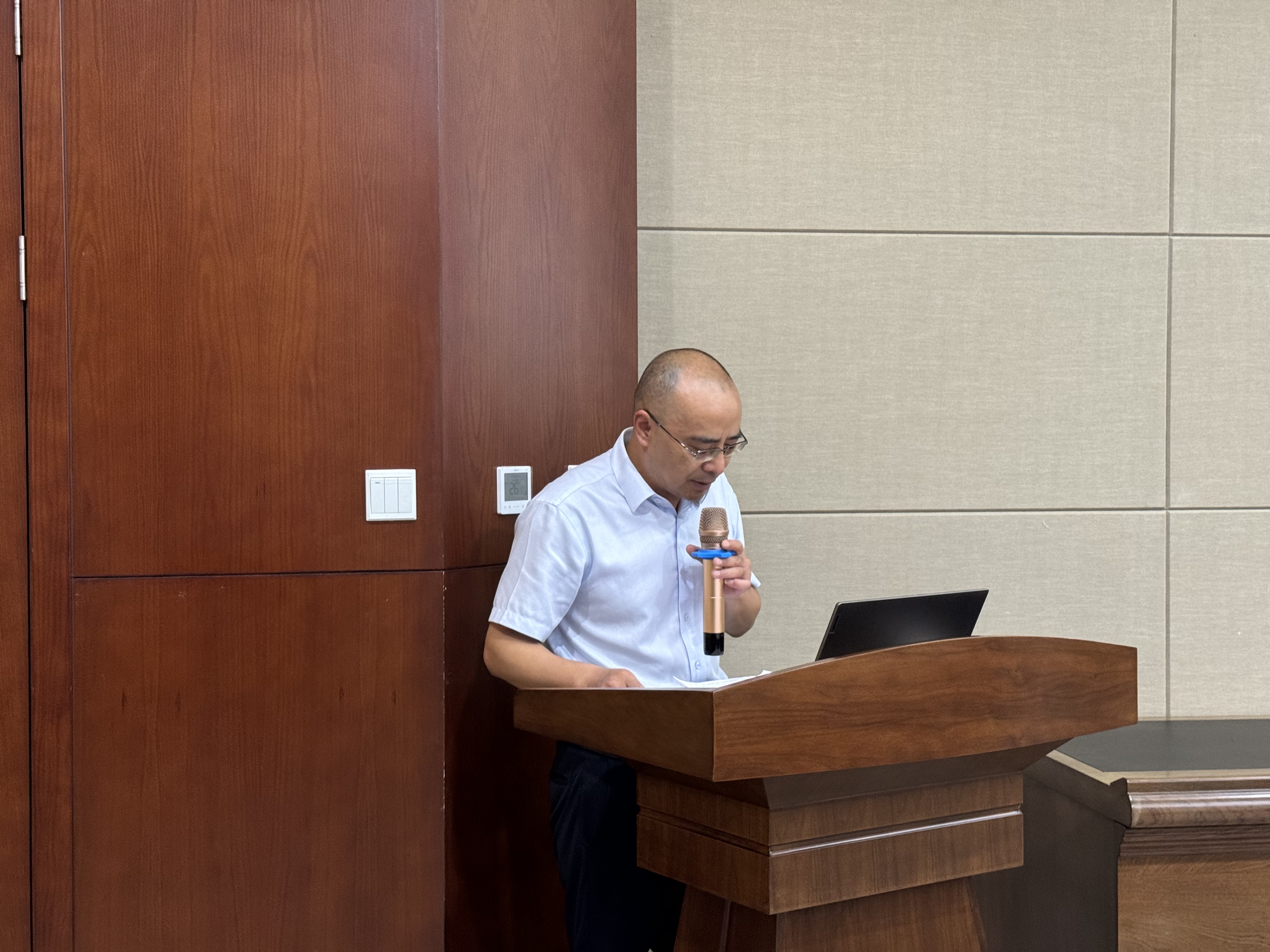 2dcb43a3f6d523b4c7c6cb489de9998f 2dcb43a3f6d523b4c7c6cb489de9998f